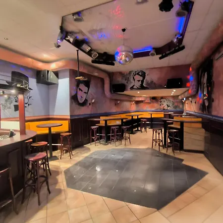 Smart B&b1 Bb1 115 ホテル *