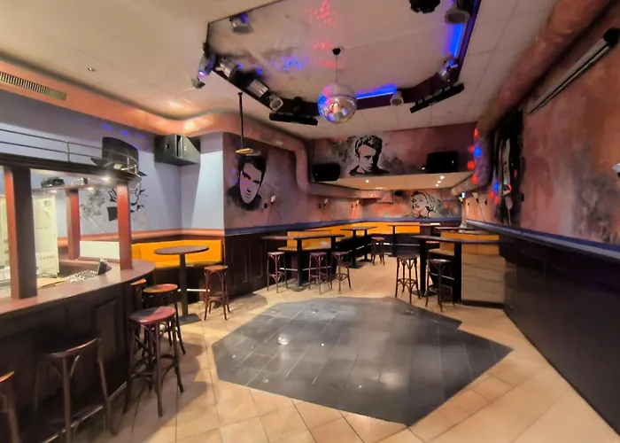 Smart B&b1 Bb1 115 ホテル *